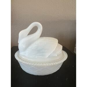 Vintage Milk Glass Swan on Nest Covered Dish – Westmoreland
